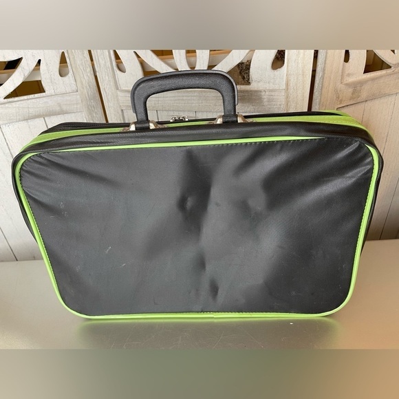 Vintage Sanrio Skateboarding Suitcase 1991 90s Neon Skateboard 1989 80s - Picture 4 of 8